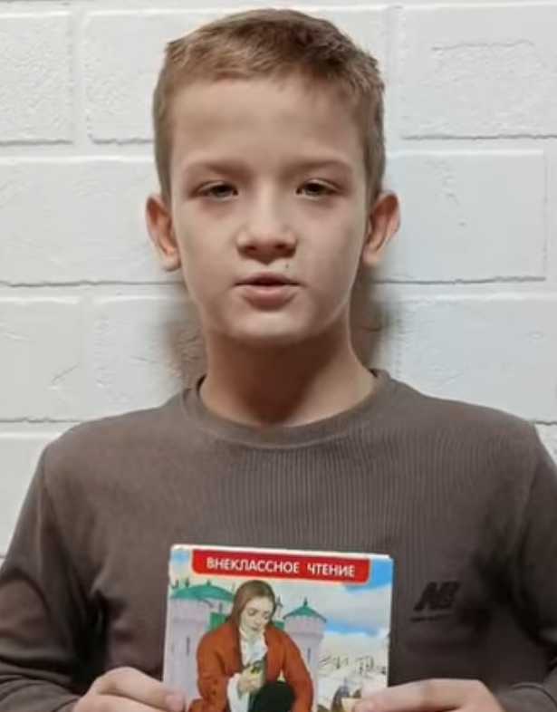 «Оқитын мектеп» жобасы аясында күзгі демалыс кезінде №120 гимназиясының 4 «Б» сынып оқушылары сүйікті кітаптарын қызығушылықпен оқып, оқығандары туралы әсерлерімен бөлісті.