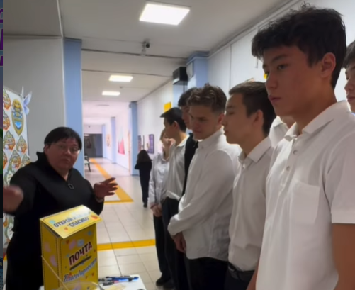 Алғыс айту күніне орай біздің гимназияда әр түрлі сынып оқушылары үшін ерекше күн ұйымдастырылды.